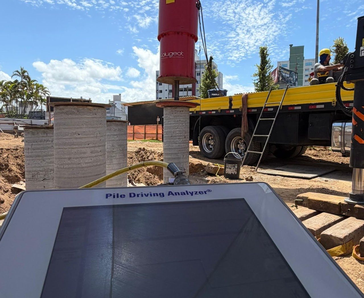 Pile Driving Analyzer com caminhão Solugeot
